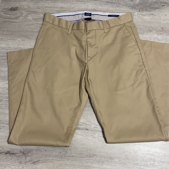 GAP Pants - 🎈SALE🎈GAP Khaki Straight Fit Pants